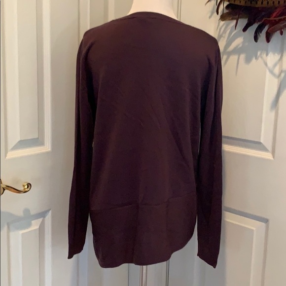 Simply Vera eggplant colored sweater, asymmetrical - Picture 5 of 8